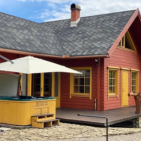 Parádsasvári Sasfészek Apartman Parád