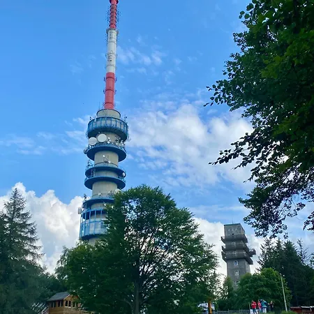 شقة Paradsasvari Sasfeszek Parád