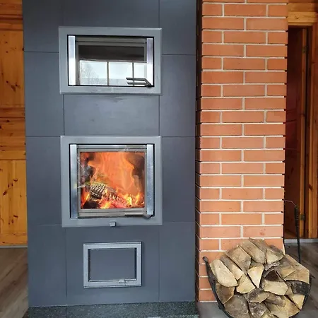 Paradsasvari Sasfeszek شقة *