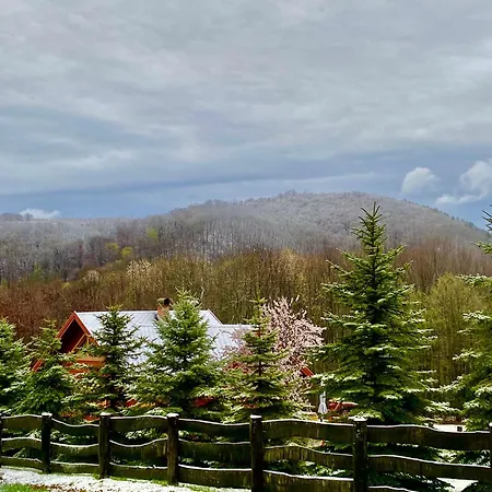 شقة Paradsasvari Sasfeszek Parád