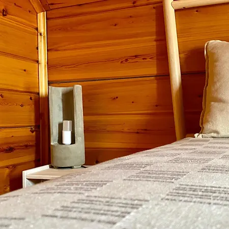 شقة Paradsasvari Sasfeszek