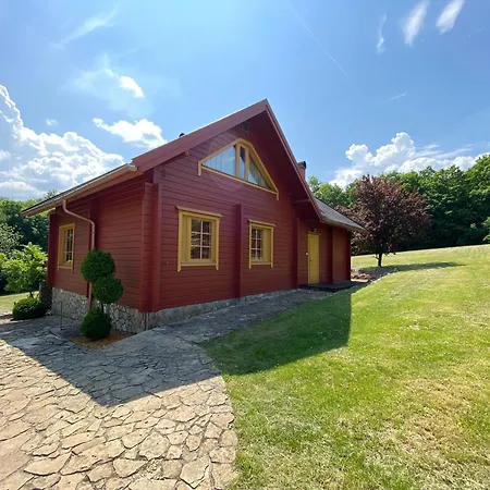 شقة Paradsasvari Sasfeszek Parád