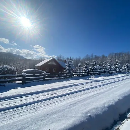 شقة Paradsasvari Sasfeszek