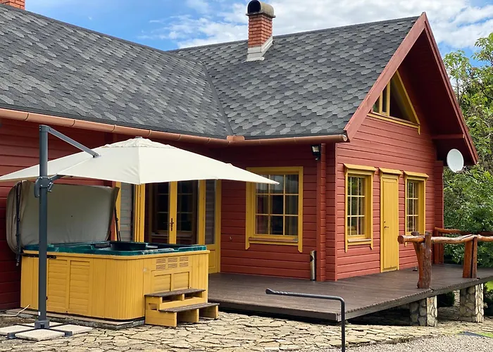 Parádsasvári Sasfészek Apartman Parád