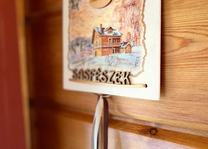 Parádsasvári Sasfészek *